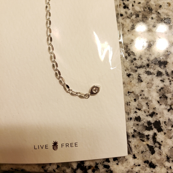 Pura Vida Necklace - Picture 3 of 4